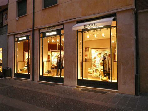 filiale hermes padova|Hermès, negozio di abbigliamento e accessori uomo e donna.